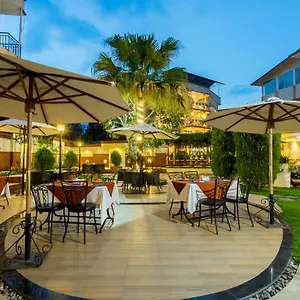 **** Hotel Moonlight Nepal