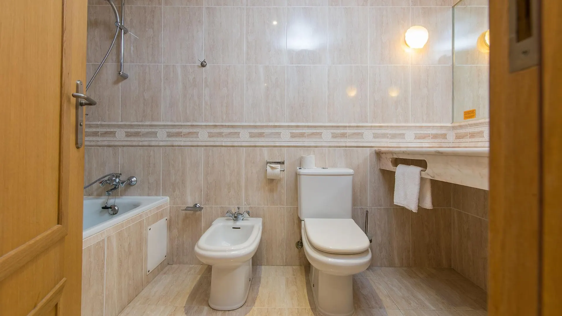 Vila Baleira Porto Santo Hotel